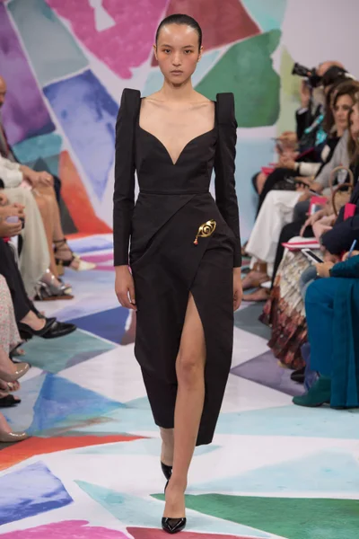 Look 3